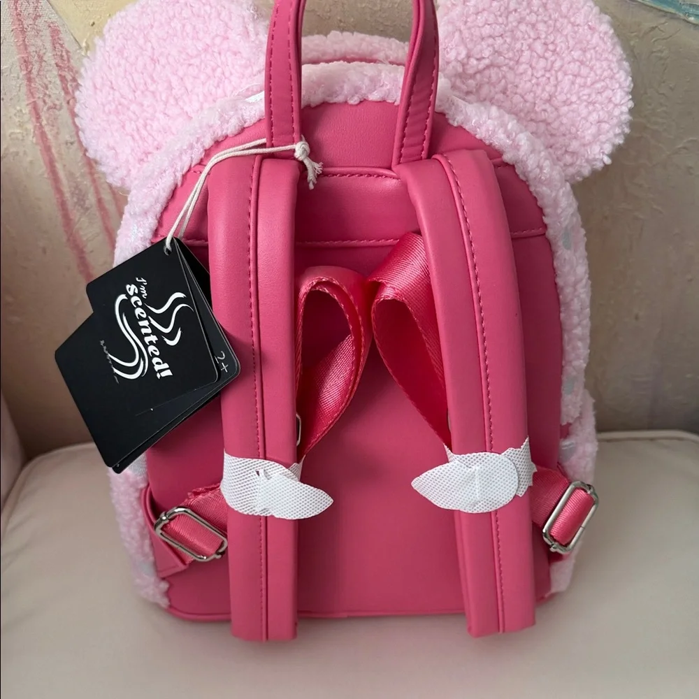 Loungefly Disney Boxlunch Exclusive Mini mouse Scented Strawberry Sherpa New!
